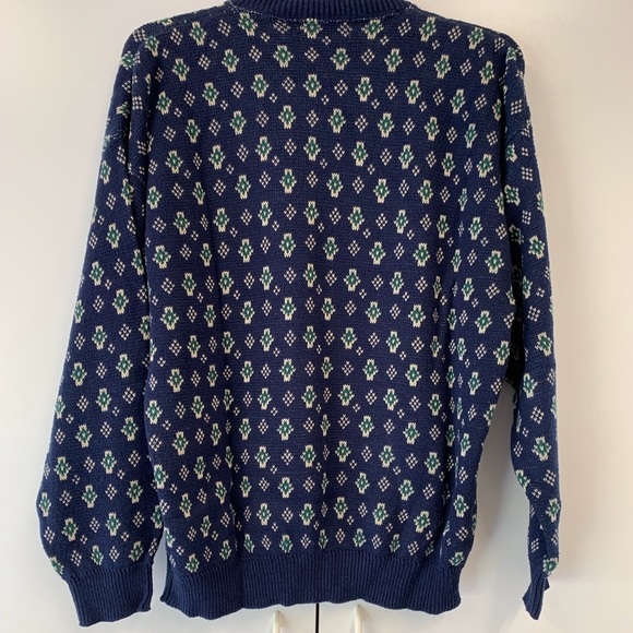 Vintage Royal Knight Men’s V-Neck Cotton Sweater - sz L - Picture 2 of 5